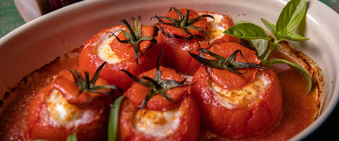 Baked Eggs in Tomatoes